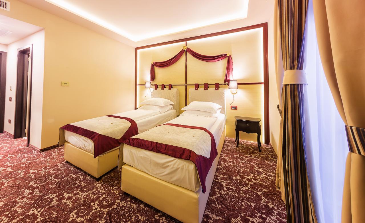 Hotel Cardinal-Domeniile Martinutzi Alba Iulia Eksteriør bilde