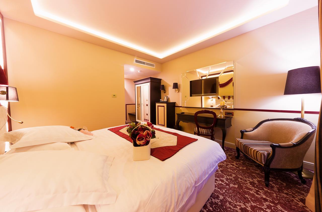 Hotel Cardinal-Domeniile Martinutzi Alba Iulia Eksteriør bilde