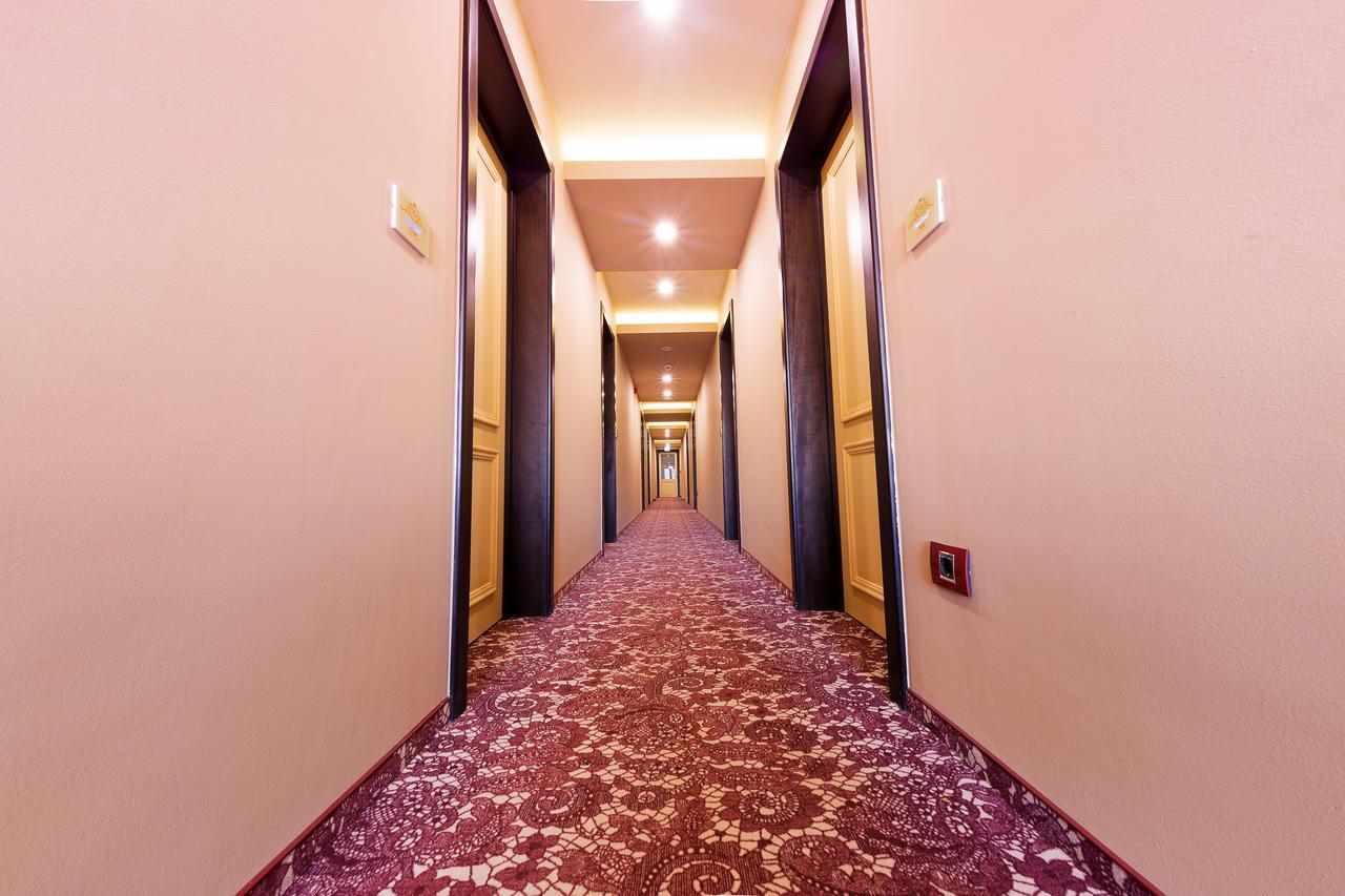 Hotel Cardinal-Domeniile Martinutzi Alba Iulia Eksteriør bilde