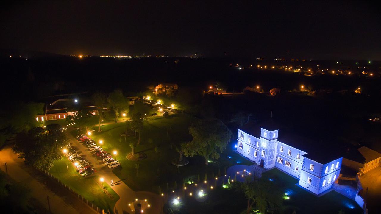 Hotel Cardinal-Domeniile Martinutzi Alba Iulia Eksteriør bilde