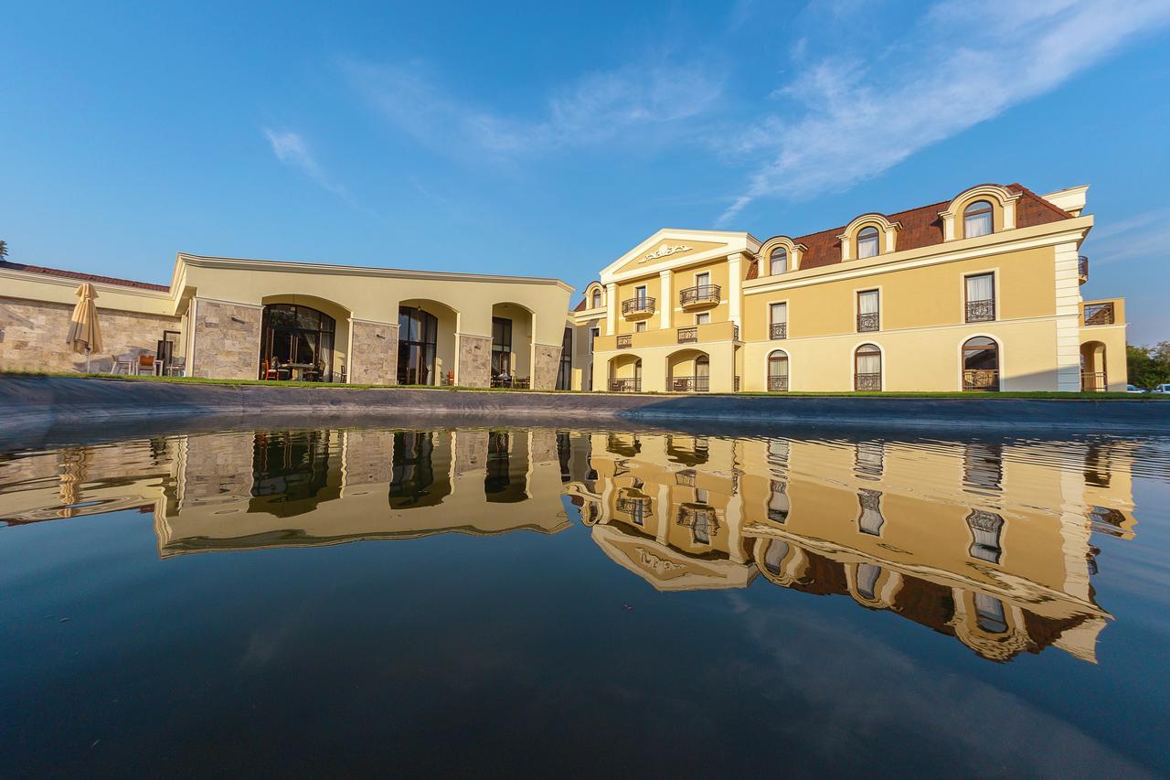 Hotel Cardinal-Domeniile Martinutzi Alba Iulia Eksteriør bilde