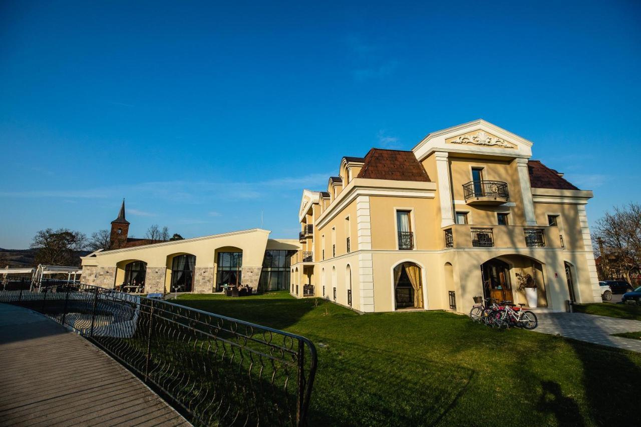 Hotel Cardinal-Domeniile Martinutzi Alba Iulia Eksteriør bilde